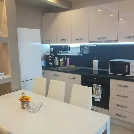 Sunshine Lejlighed *